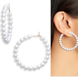 Knotty imitation pearl mini hoop earrings